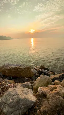 Sunrise☀️#balikpapan #balikpapancity #pantaibalikpapan 