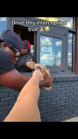 Not again @heyheydvm3 🙏🏼😭 #troll #kfc #prank #drivethruprank 