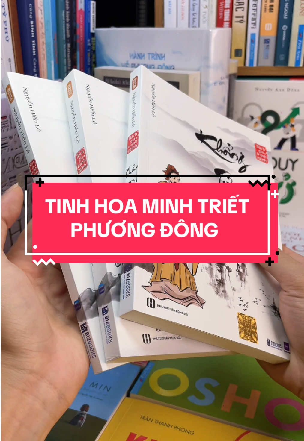 Nếu bạn đang tìm kiếm nguồn cảm hứng sống, triết lý ứng xử và sự minh định trong thời đại đầy biến động – bộ 3 cuốn Khổng Tử, Lão Tử, Mạnh Tử chính là kim chỉ nam không thể thiếu trong tủ sách của bạn. * Khổng Tử – Hành Trình Tìm Về Đạo Lý Làm Người: Khám phá nền tảng đạo đức, tư tưởng 