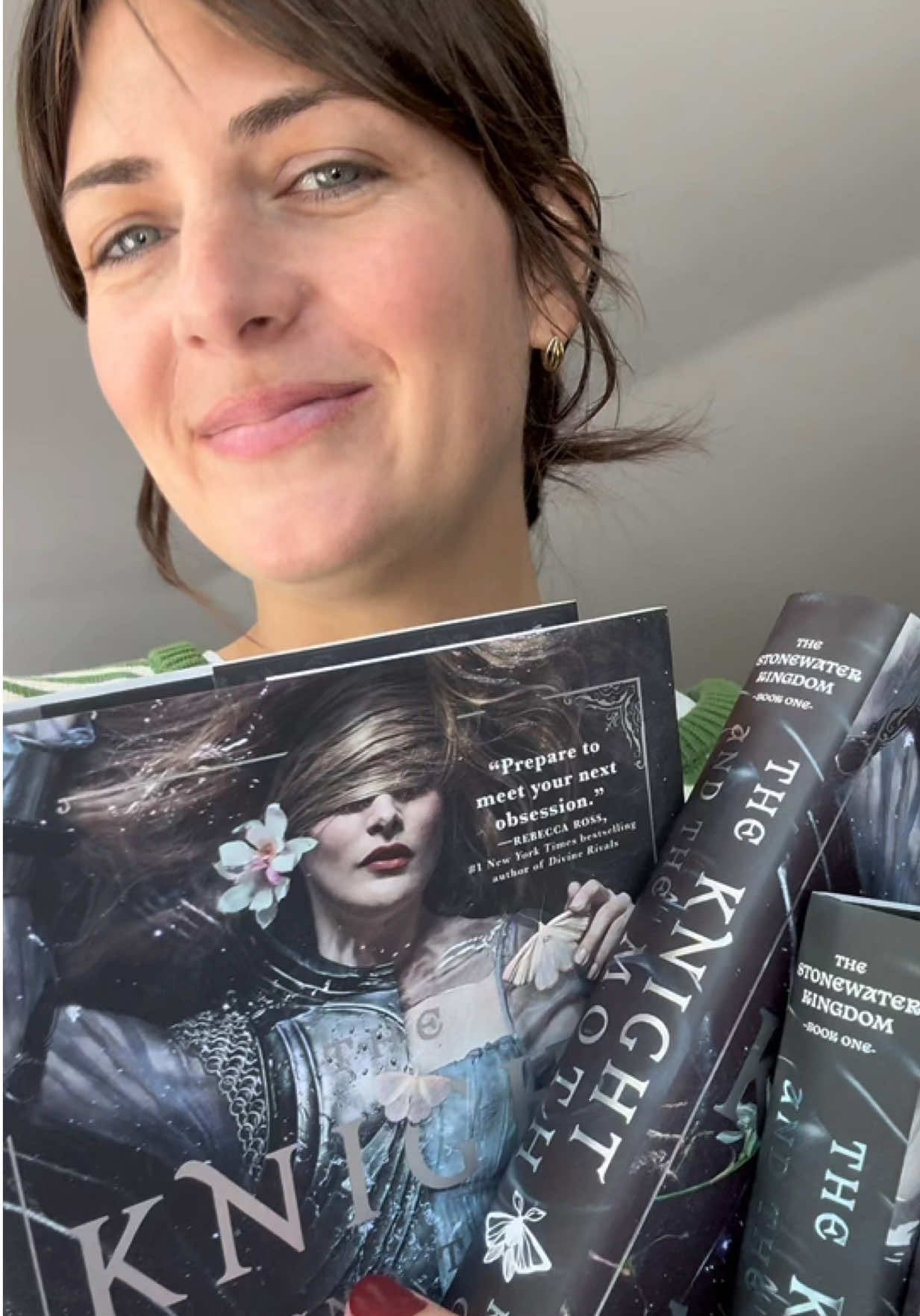 She’s almost here! #BookTok #theknightandthemoth #rachelgillig #fantasy #fantasybooks #fantasybooktok #fantasybookseries #newrelease #darkfantasy #romanticfantasy #booksbooksbooks  #booktour #bookpromo #fyp #bookishtiktok 