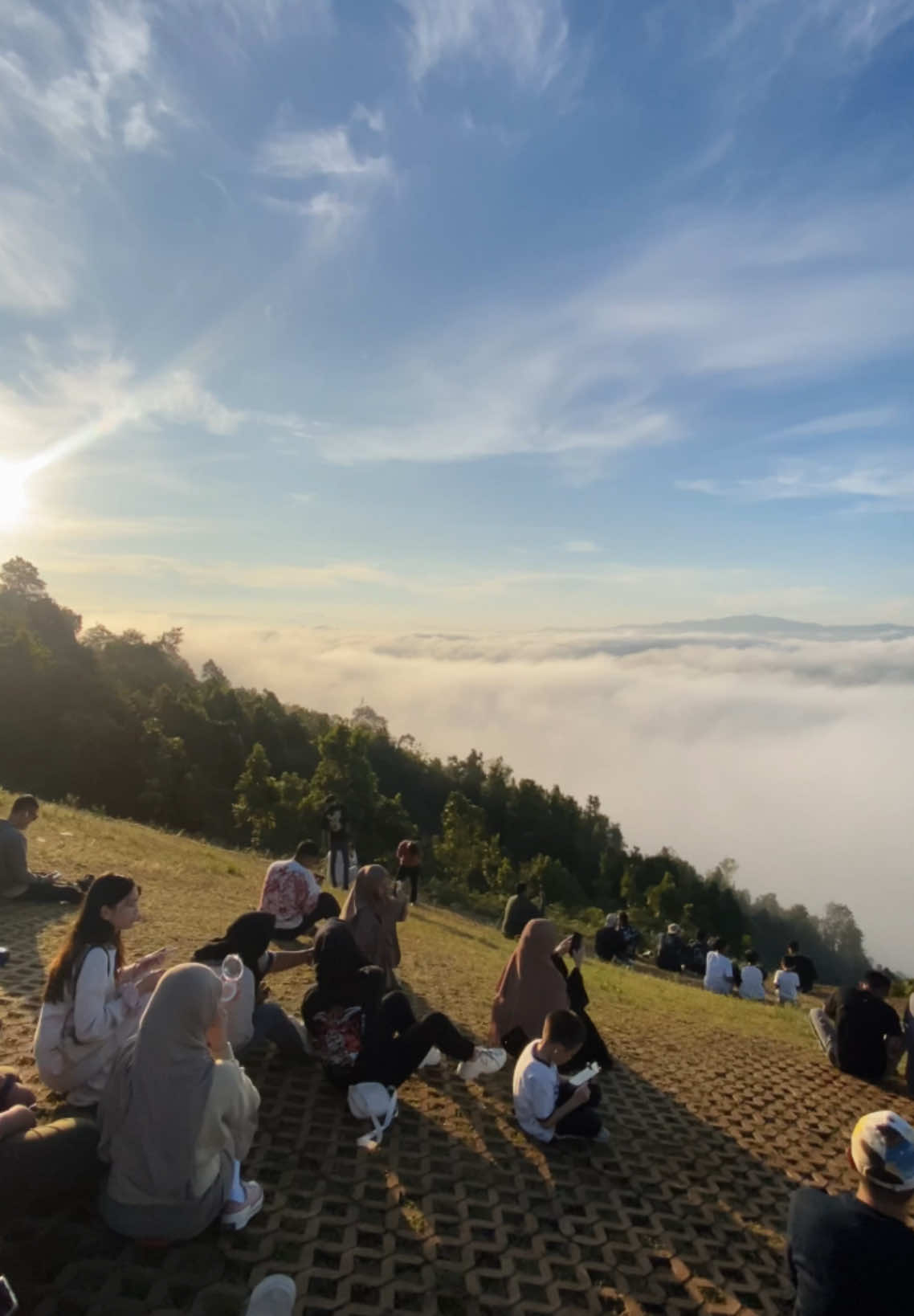 Update Tahura hari ini Minggu , 18 mei 2025 Lautan Awan  #lautanawan #tahura #tahurasultanadam #tahurasultanadammandiangin #puncaktahurasultanadam #wisatakalsel #wisatakalimantan #borneo #meratusgeopark #pesonaindonesia