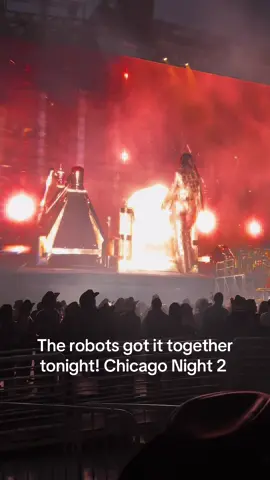 They made sure they had it together tonight. #beyonce #cowboycarter #chicago #ccwt #beyhive #blueivy 