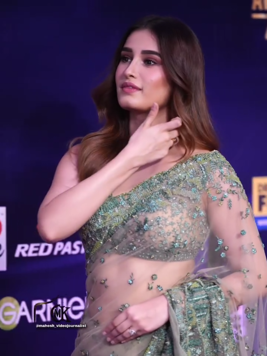 #foryoupage #viralvideo #bollywood #burhan_tv 