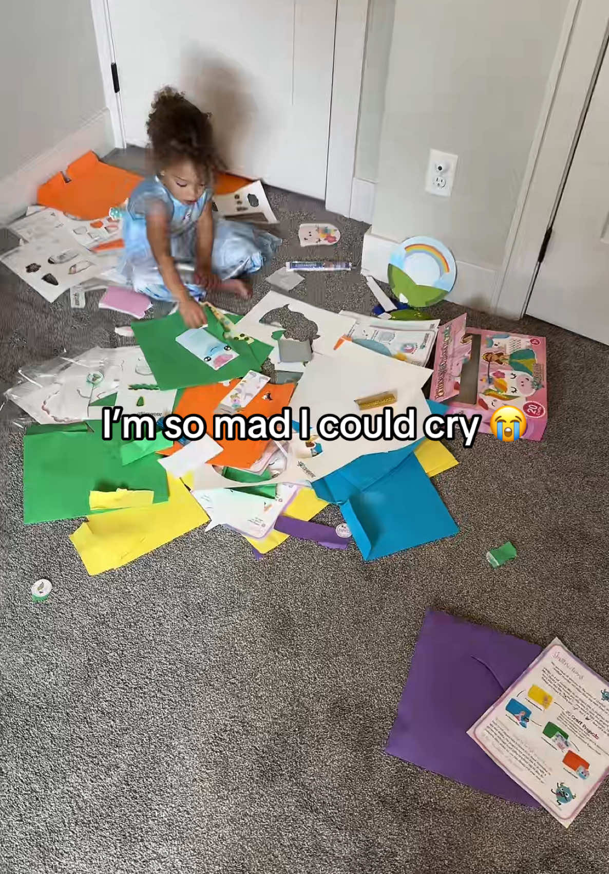 Send help 🥲 at least I know she loves it.  #craft #kidscrafts #screenfreeplay #crafts #summerfun 