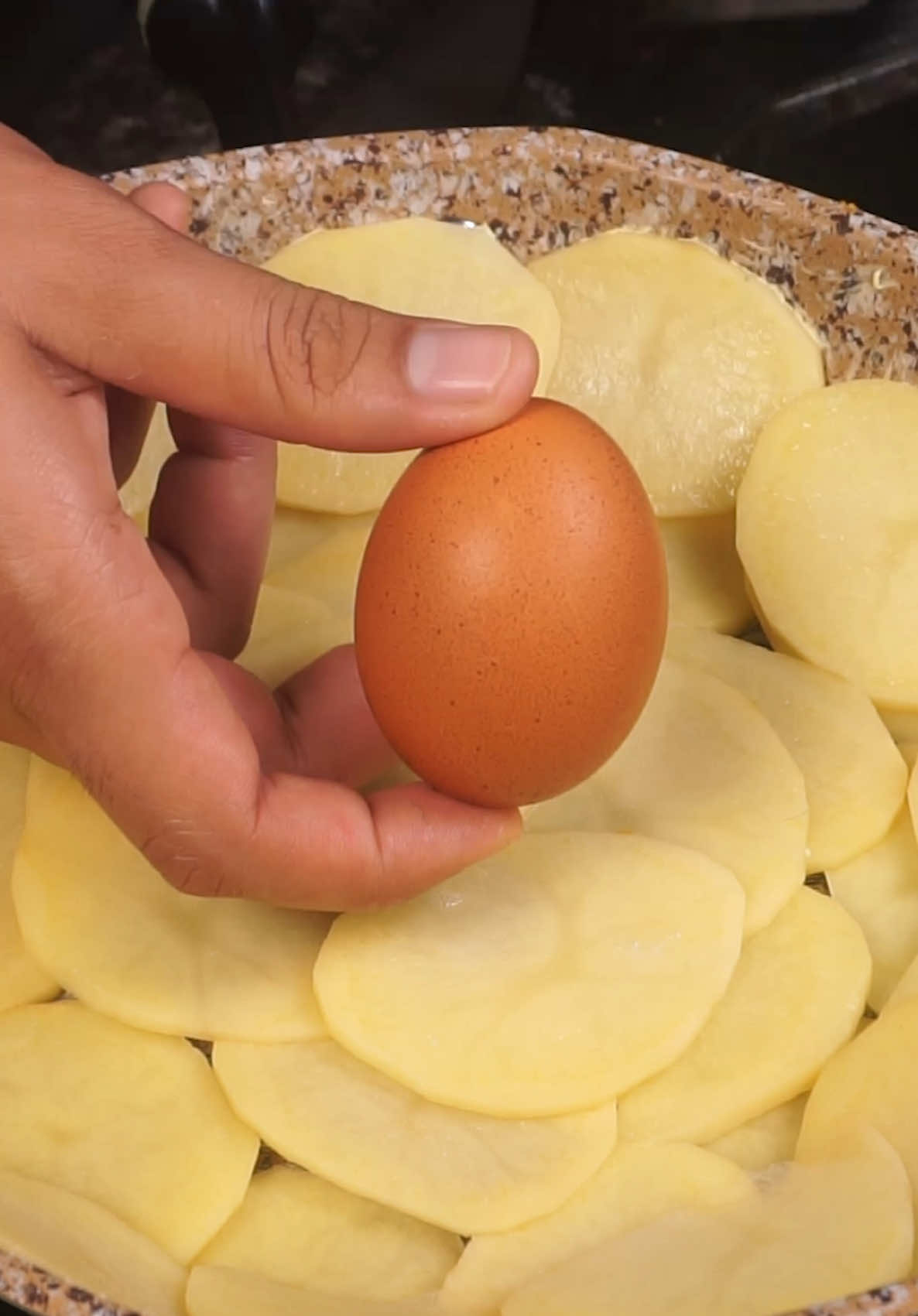 Si tienes papas y huevos en casa, haz esta sencilla receta que es deliciosa y económica. #cocina #recetas #fyp #RecetaFácil #CocinaTikTok #CocinaCreativa 