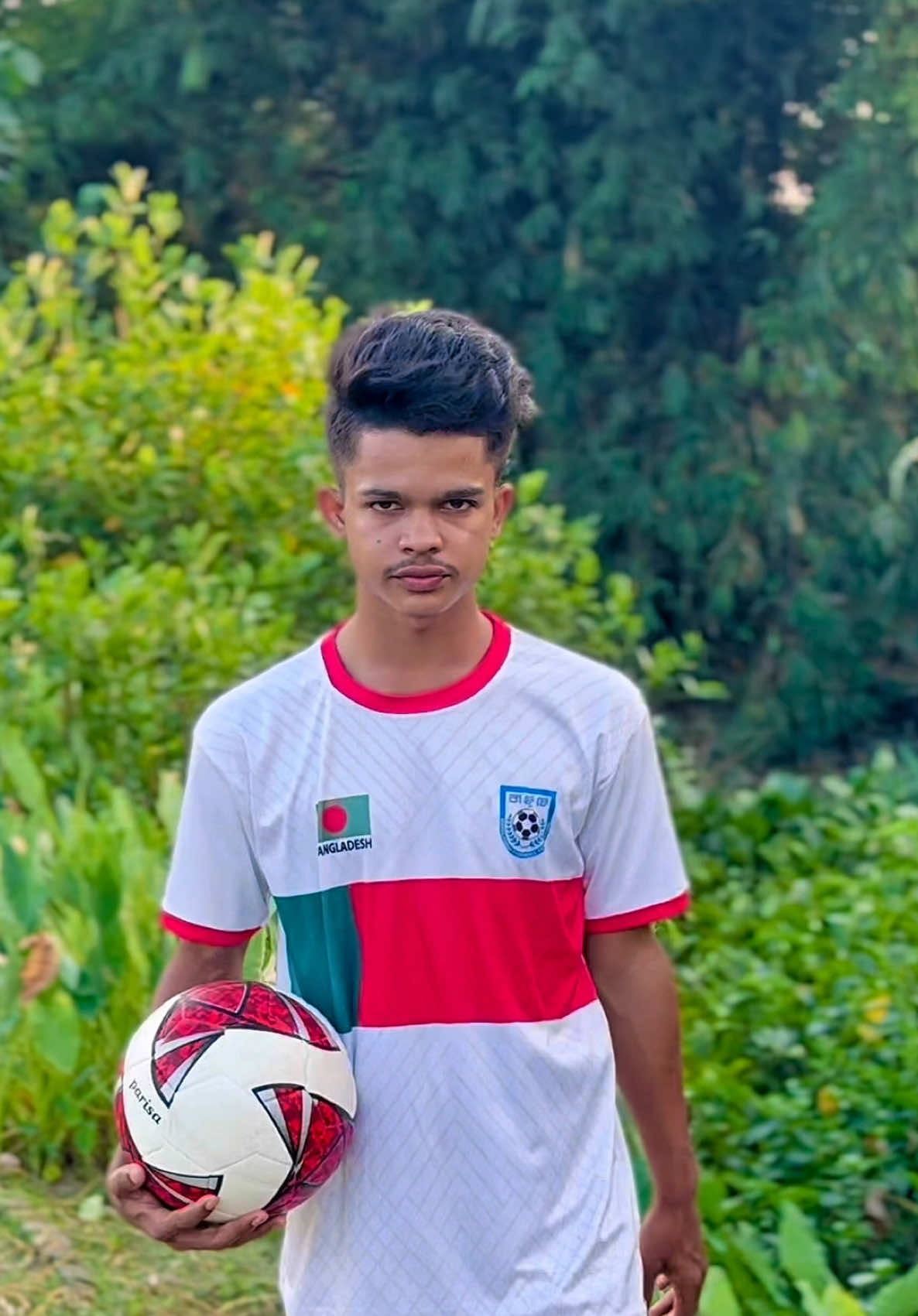 বলতে পারবা তো পৃথিবীর ইতিহাসে সব চেয়ে কম সময় মাএ ৬ সেকেন্ডে গোলটা কার ছিল..!😎🤝👍#jibon4k🥰🌹 