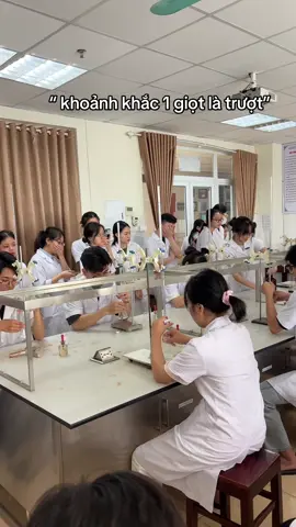 Xả đi mày sợ à 