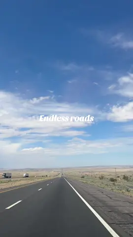 Endless road on a stunning American road trip #travel #newmexico #route66 #americanroadtrip 
