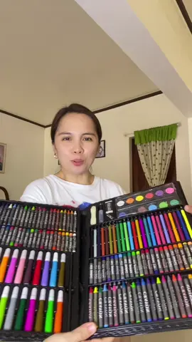 coloring set na may 168 pieces.😊#coloringset #coloringsetforkids #artset #artsetforkids #mom #momlife 