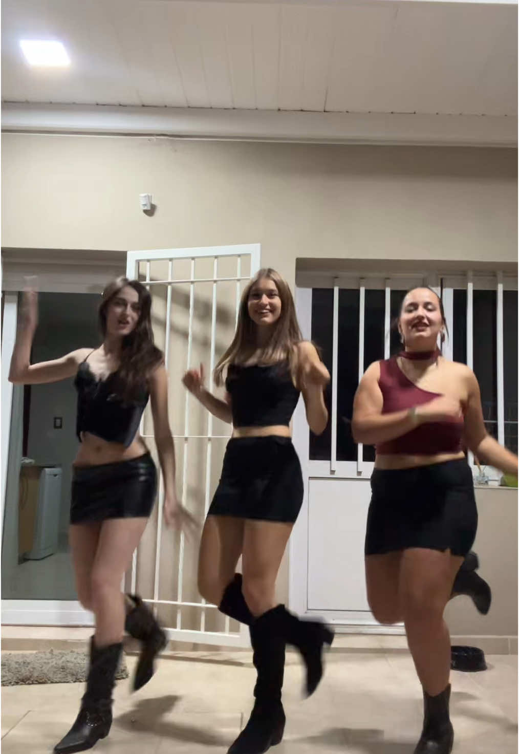 solo para entendidos @renax @carola #foryoupage #bomba #videoviral #friends #baile #meet #paratiii #trends #arg 