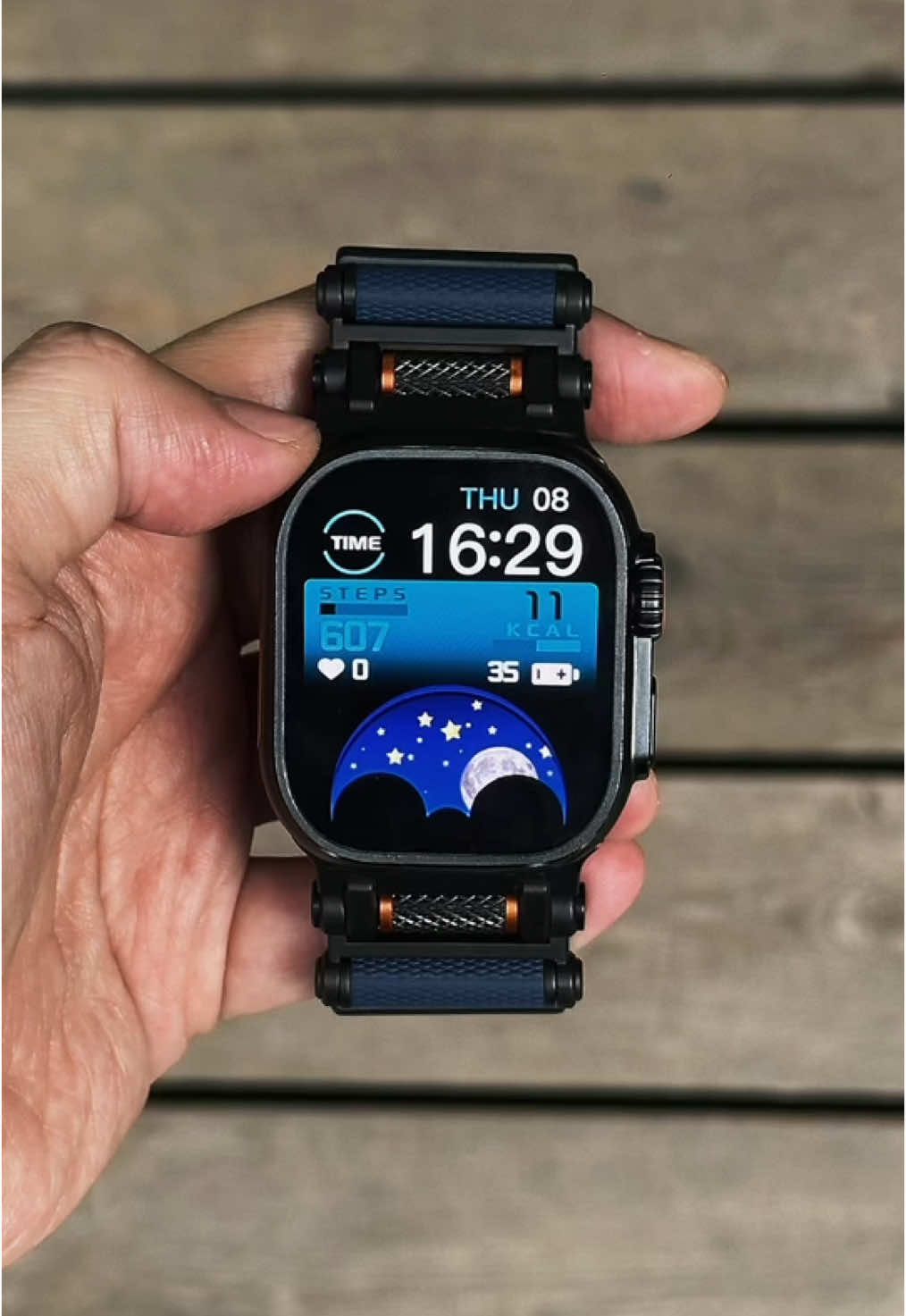 New Sportband just dropped. Looks perfect and cool #summerhaul #newband #mecha #futuristic #stylish #watchaccessories #forapplewatch #mechaband 