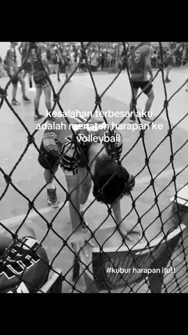 Benar kata org Voly di umur 20 ke atas hanya sekedar hobi lagi😔#volleyball #quotes #vollytarkam #4u #storyvoli #afriadi_5 #fyp #voliindonesia #foryou 