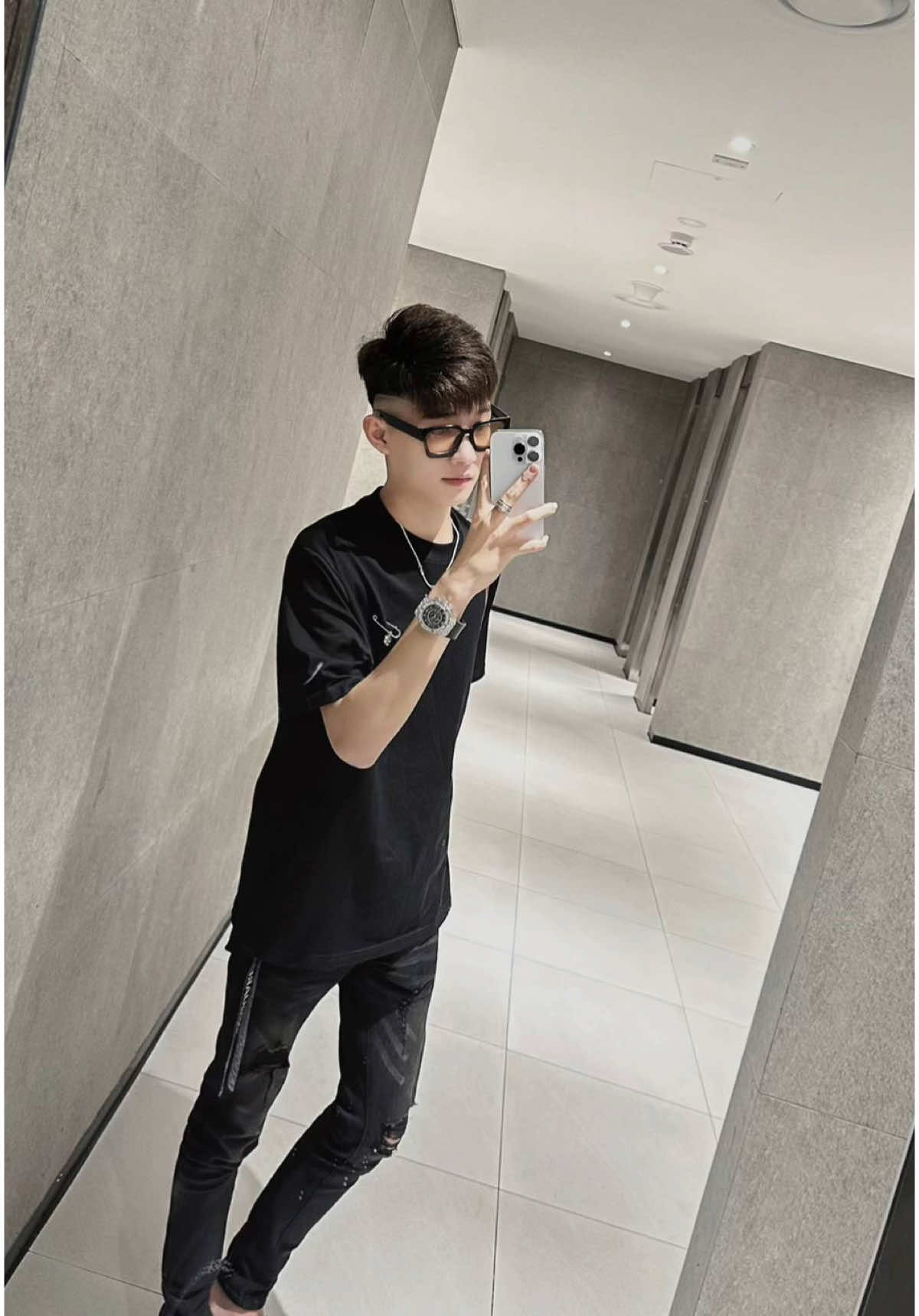 Mẫu đại sứ quán ghim cài trước ngực🛍️#thoitranghottrend #dsquared2 #dsq2 #aophong #xuhuong #viral 