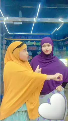 Abaha,baan,shukasanaa😂💔👍#@NAjMA🦋🇾🇪👸 #somalitiktok #gaaboh👸❤Zuuuu #CapCut #🤤❤️ 
