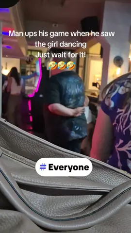 Man was dancing, girls starts dancing, he goes off screen then comes back ready for a dance feat 🤣🤣🤣🤣 #viral #warrington #goodvibes #livemusic #dancing #standoff #fyp #menoftiktok 
