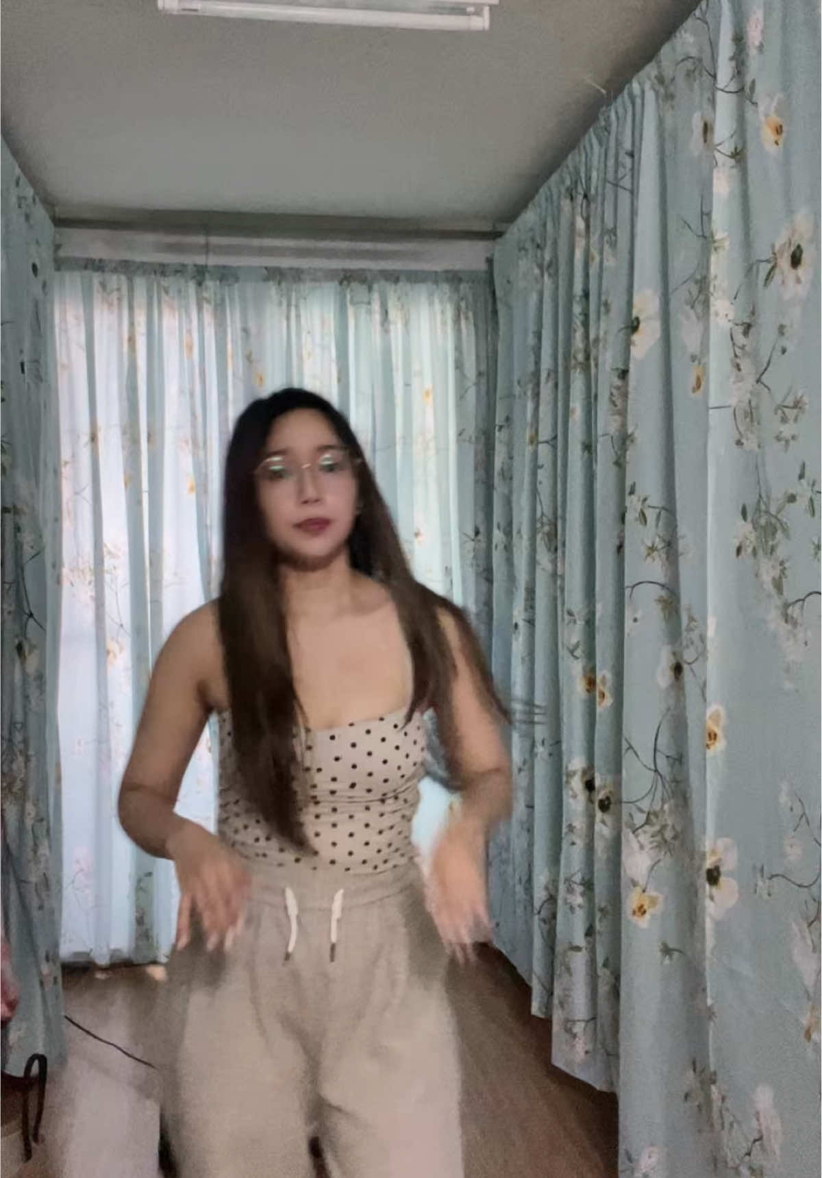 Shake it: take two 😝 #tiktoktaiwan🇹🇼 #tiktokphilippines #fyp #fypシ゚viral 