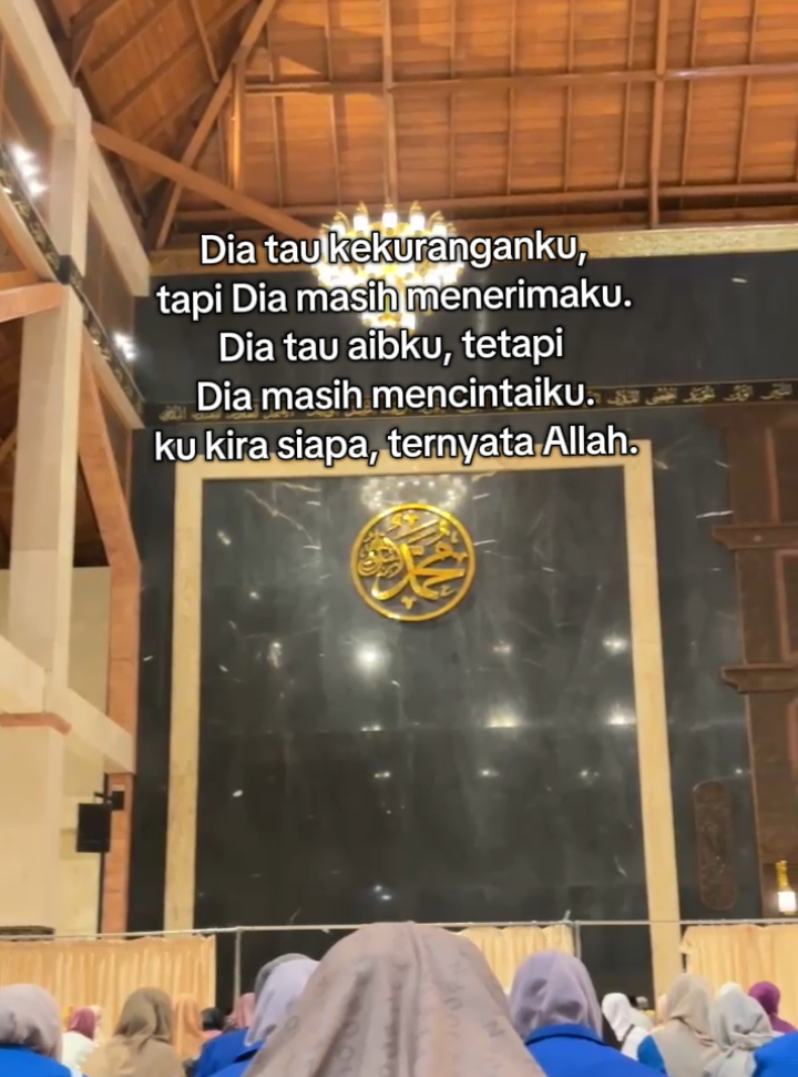 #selfreminderislamic #selfreminder #quotesislami #arabicsong #selflove #fypage #fyp 