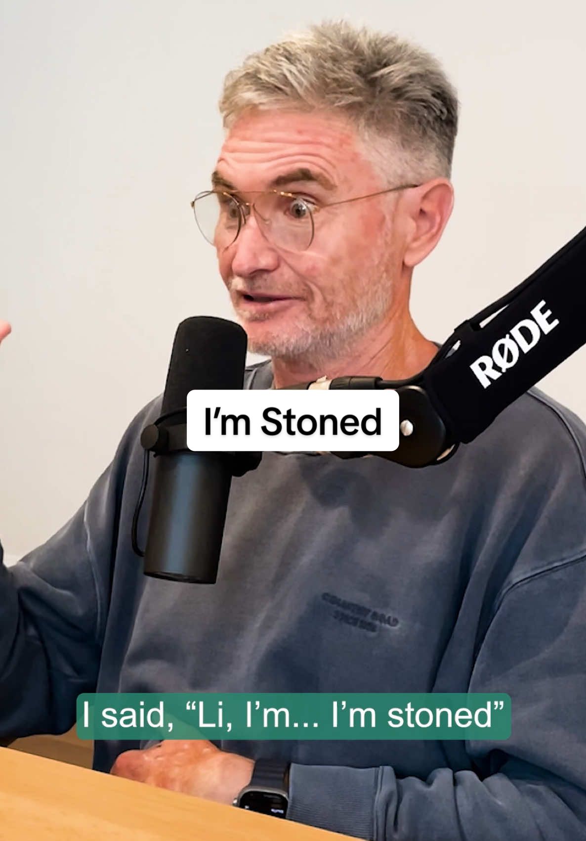 Imagine spotting one of Australia’s top comedians in the middle of Waikiki beach higher than a kite 🍃 Listen to Two Doting Dads with @Dave Hughes #parenting #dadlife #travel #comedy 