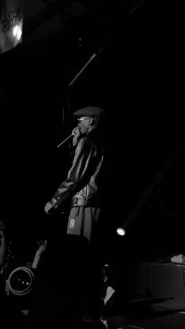A snippet of Scotts Maphuma’s performance at Shaka groove 🇿🇦🇰🇪🇺🇬 #scottsmaphuma  #amapiano #masshouse #tiktoknairobi🇰🇪 #tiktokuganda🇺🇬🇺🇬🇺🇬 #fypageシ #birimarung #uyaphaphaman 