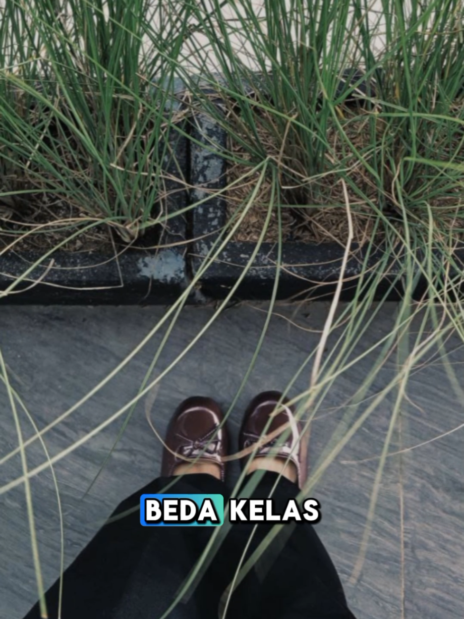 kalau udah pernah jadi selingkuhan jangan ngomong beda kelas,harga diri aja nggak punya sok-sokan ngomong beda kelas #CapCut #templatecapcut #jj #jjcapcut #jjnomirror #trend #fyp 