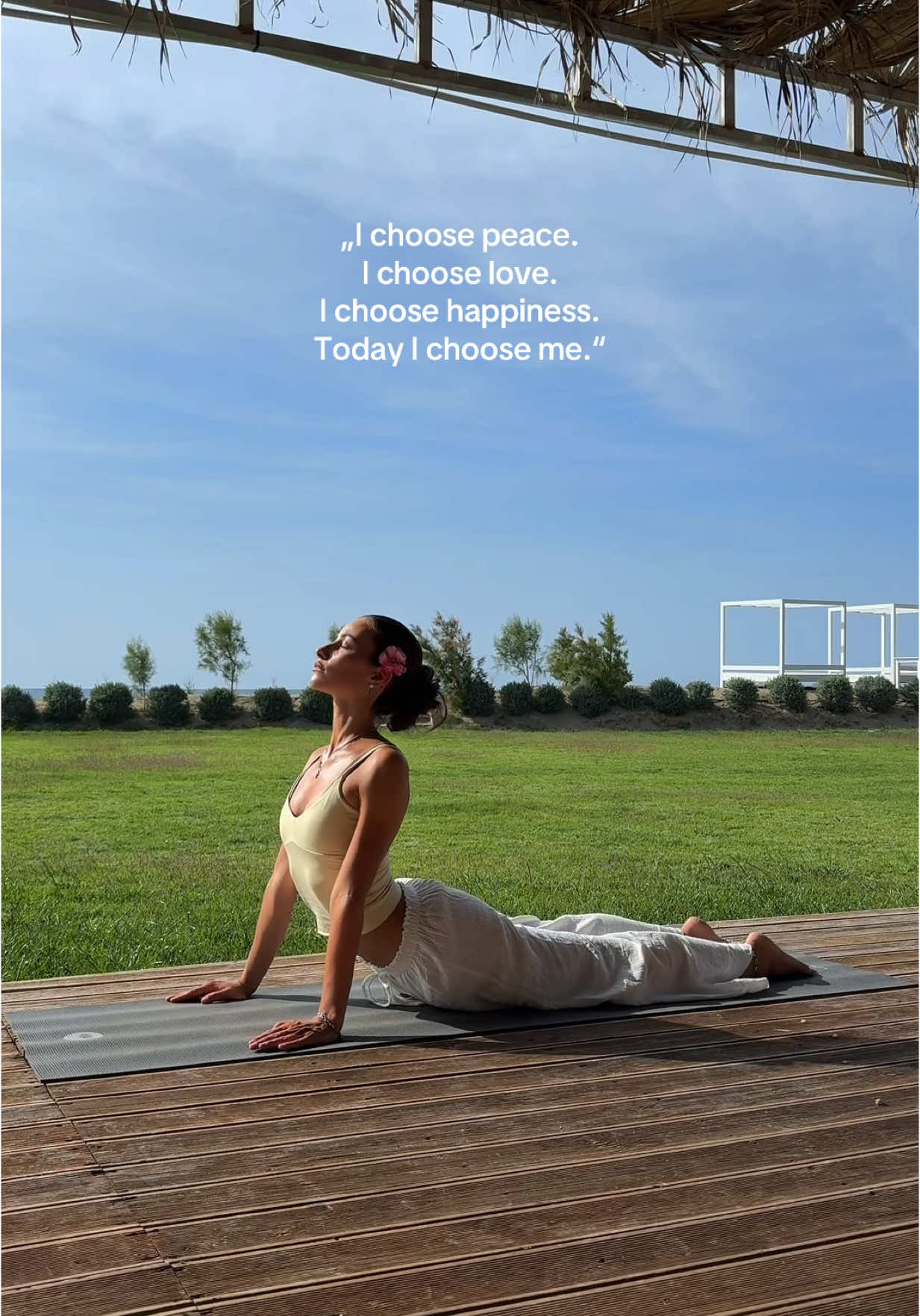 morning affirmations 🤍 #fyp #fy #yoga #yogaflow #yogapractice #peaceful #affirmations #positivity 