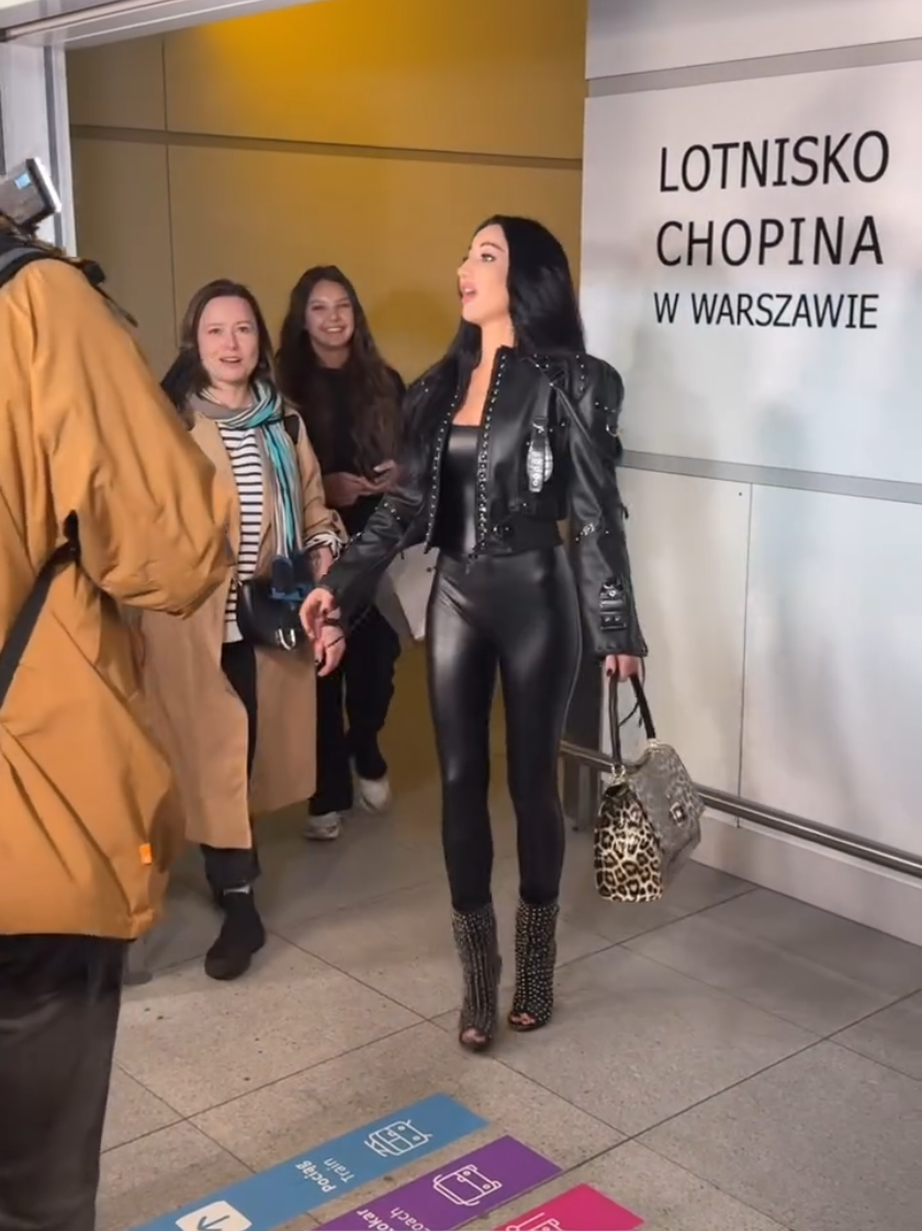 Jest i ONA ❤️👑🐉🧙‍♀️🧹🇵🇱💅#justynasteczkowska #gaja #showbiz #dlaciebie #eurowizja2025 #forupage #for #fyp 
