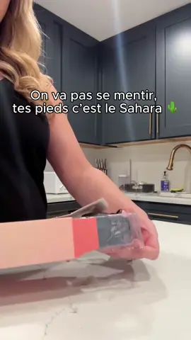 Tous en claquettes maintenant ! #pedicures #lime #livraisonfrance #francemetropolitaine 