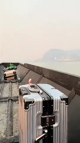 #柬埔寨🇰🇭金三角特区偷渡小路回国  昆明～特区