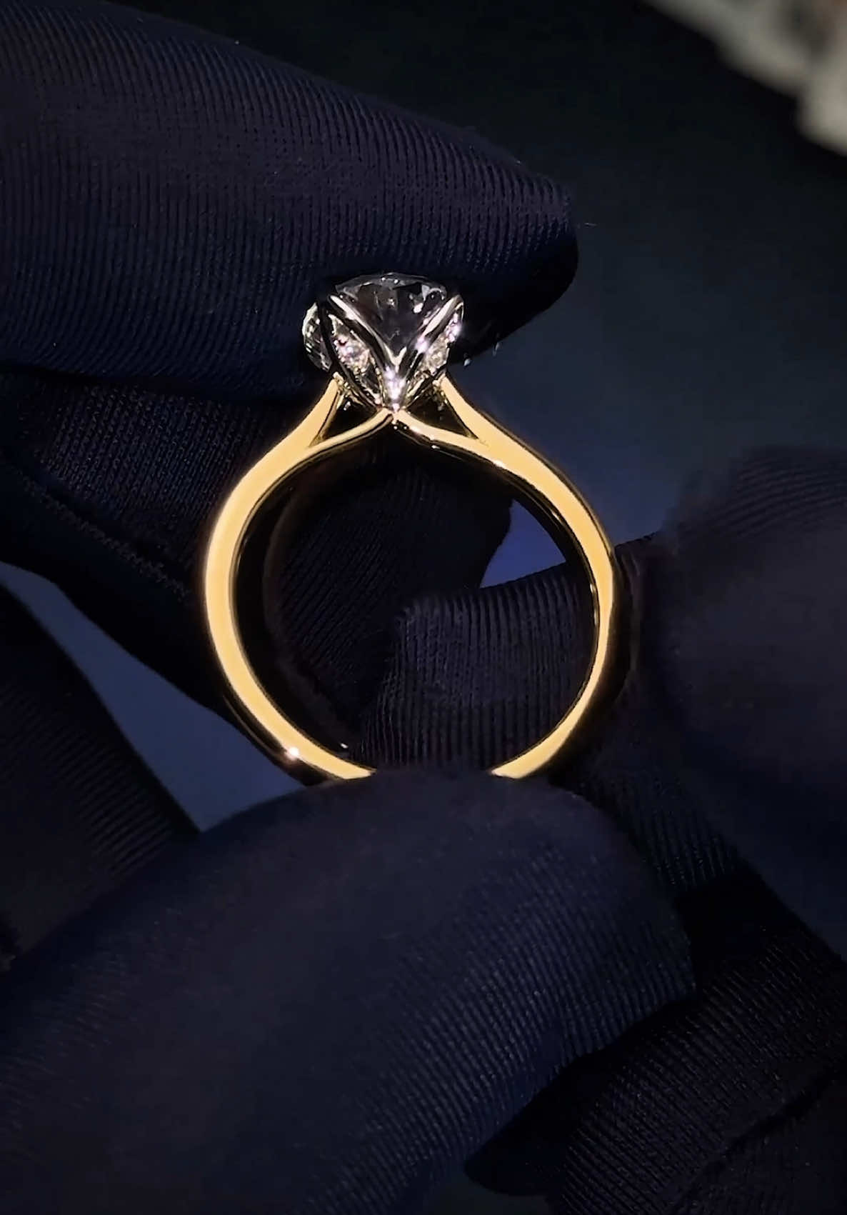 9833R #钻戒 #婚戒 #ring #anneau #cincin #anello #リング #anillo #Кольцо #anel #labgrowndiamond #engagementring 