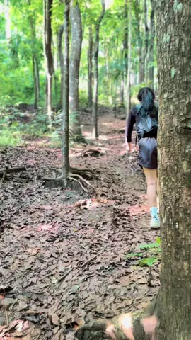dan ini pada dia yang menawan sekali, semoga di jaga selalu oleh tuhan.
