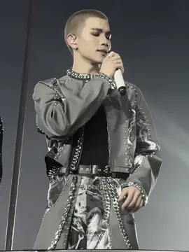 his new hairstyle is k!lling me 😫🫠 #fourthig #fourthnattawat #lolfanfest2025 #fyp 