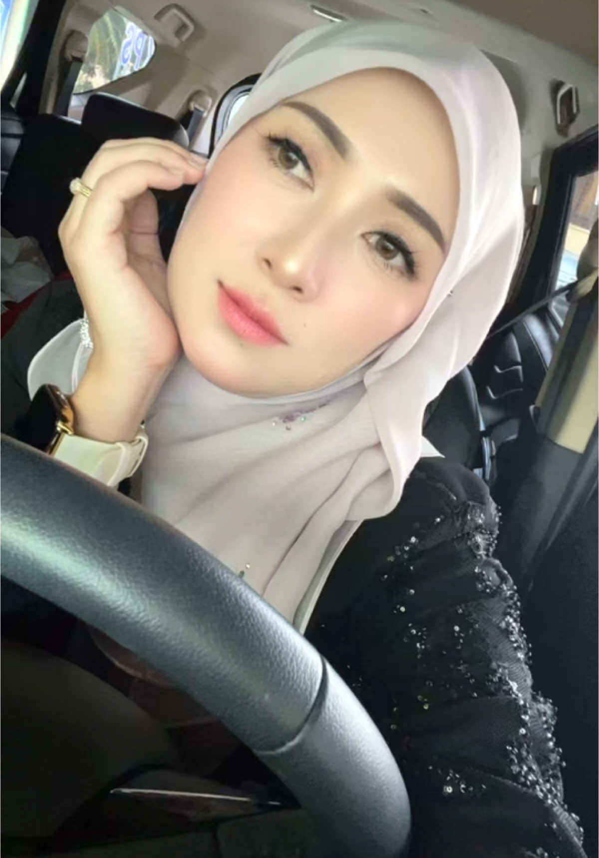 Suka filter ni, macam cantik jee … macam comel jee…🫣😬🤣🤣🤣