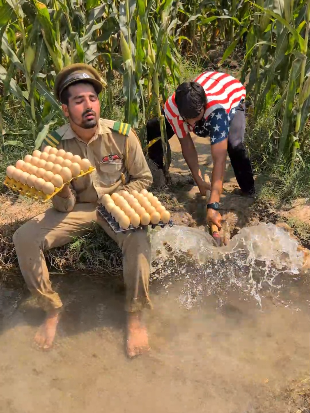 The Police Men Vs Open Water 🌊😳 #fpy #trending #viralvideos #Viraltiktok #hassanfaisal 