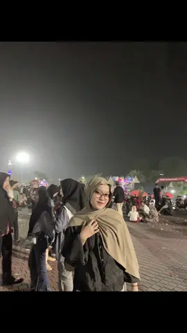 Sedikit kecewa jauh” nonton konser eh ternyata udah selesai😅😓#konser #alunaluntigaraksa #kabupatentangerang 