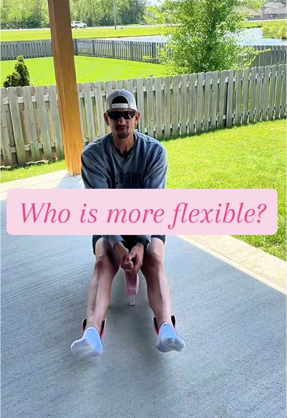 Who is more flexible?  #splitmachine #flexibility #flexingchallenge #flexibilitycheck 