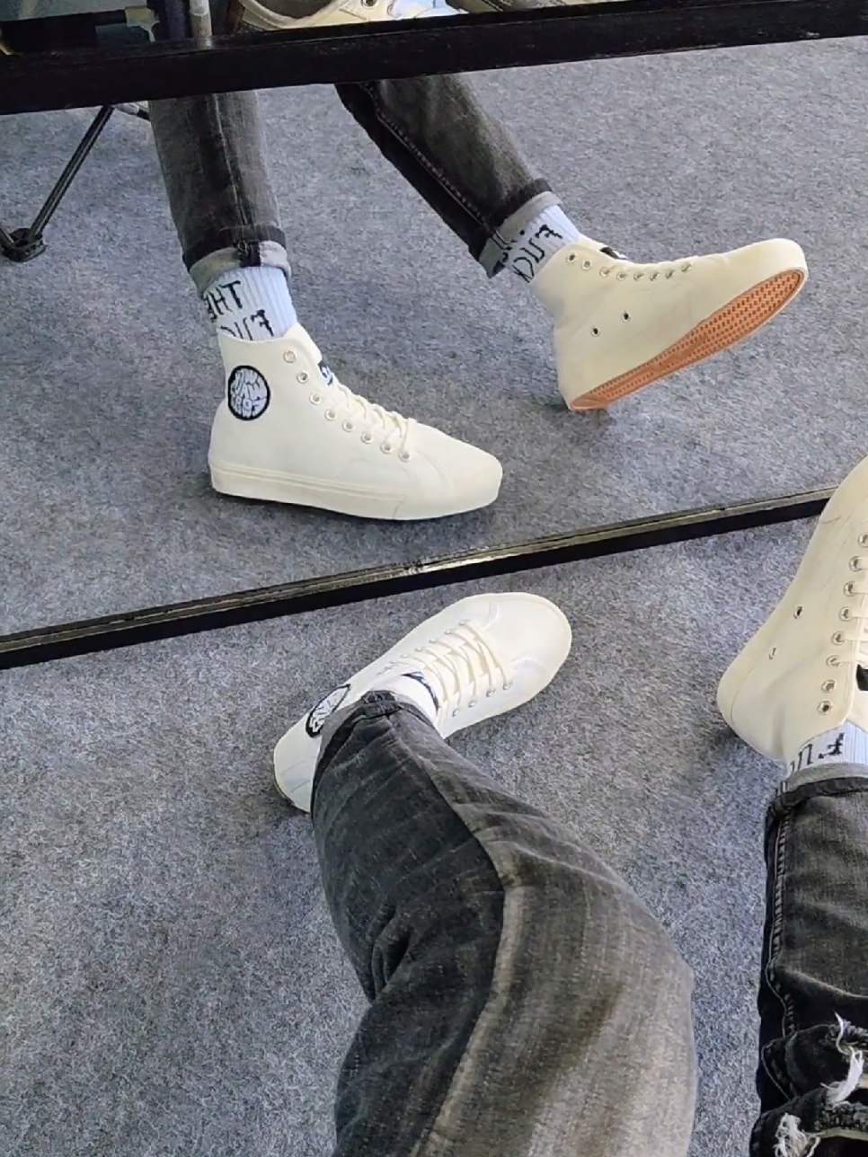sepatu full putih basic high dari brand wewalk #sepatuhigh #high #sepatuputih #sneakers #sepatu #sepatulokal #sepatusneakers 