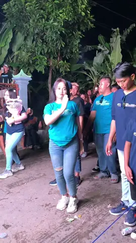 Jan enerjik🤣@_Amoy #putrimutiaraaudio #amoy #dancercantik #dancerkarnaval #karnavalsoundsystem 