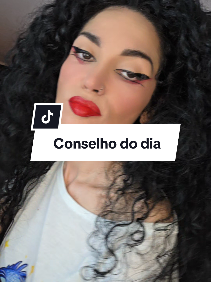 Não é azar. É uma má informação emocional por resolver. #reflexão 