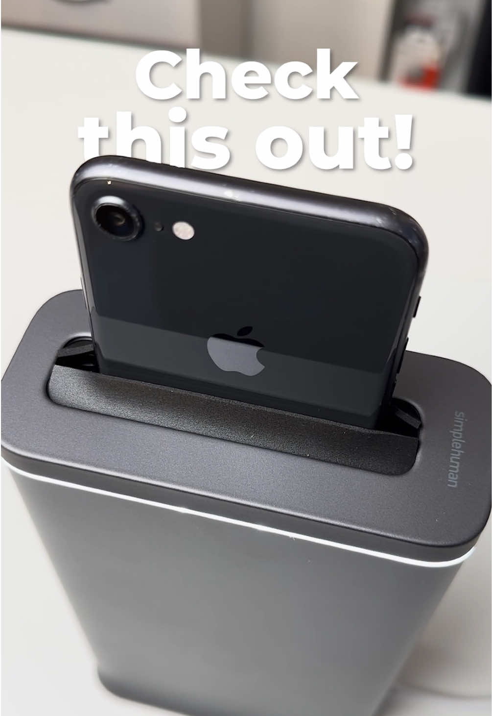 Does this 250$ phone toaster actually do anything?! 🤔 #Tech #techfinds #producttesting #amazonfinds #tiktokmademebuyit #smartphone #expensive