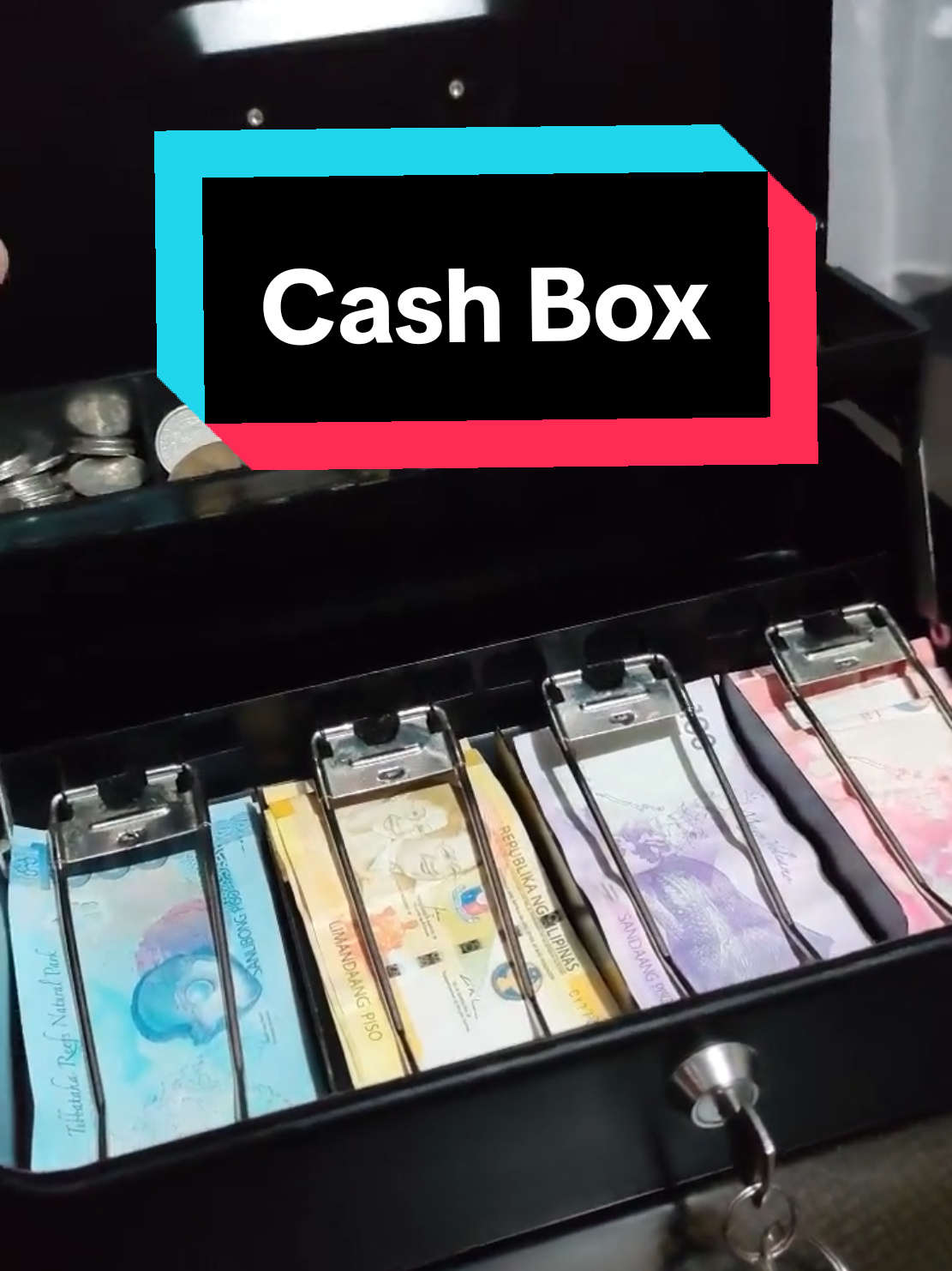 cash box  Very sturdy, safe and durable Cash box!  #cashbox #cashregister #cash #cashboxwithlock #cashboxorganizer #cashboxmoneydrawer #cashboxwithkey 