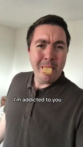 I’m adicted to you #adicted #adictedtotiktok #biscuit #biscuits #custardcreams #snack #snacks 