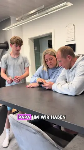 Man muss nicht immer alles checken 😂🤣😂 #mathe #lehrer #schule #checkichnicht #chantal #jugendvonheute #teenager #verstehichnicht #funnyvideos😂 #lachflash #spassmusssein #sarkasmus #humor #lebenmitkindern #eltern #teenagelife #fyp 