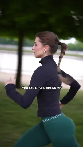 Dieser Song motiviert sooo krass 🩶 Versucht euch zu motivieren🫶🏻  @smilodox -15% mit: xmarie 🏃🏻‍♀️‍➡️ #fyp #Running 
