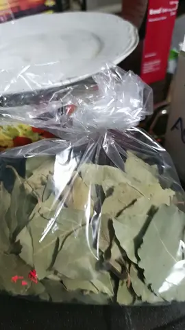 جربوها وادعولي شراب ورق الغار مع القرنفل والقرفة لتخفيف الكرش والمظهر الجميل وخصوصاً للرجال يخليك تصير كالحصان #متابعة_قلب_تعليق_مشاركة_ 