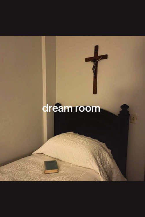 dream catholic room  #catholictiktok#catholic#christianity#christiangirl#christiantok#christiancore#catholiccore#jesuslovesyou#jesusisking#jesus 