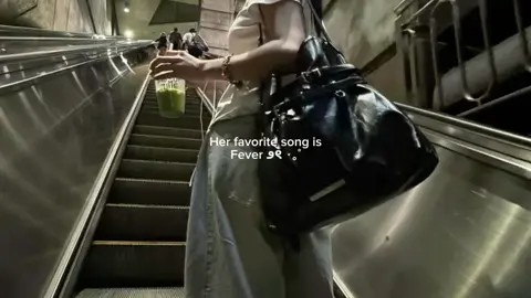 Her favorite song is Fever ౨ৎ ⋆｡˚ || #enhypen 