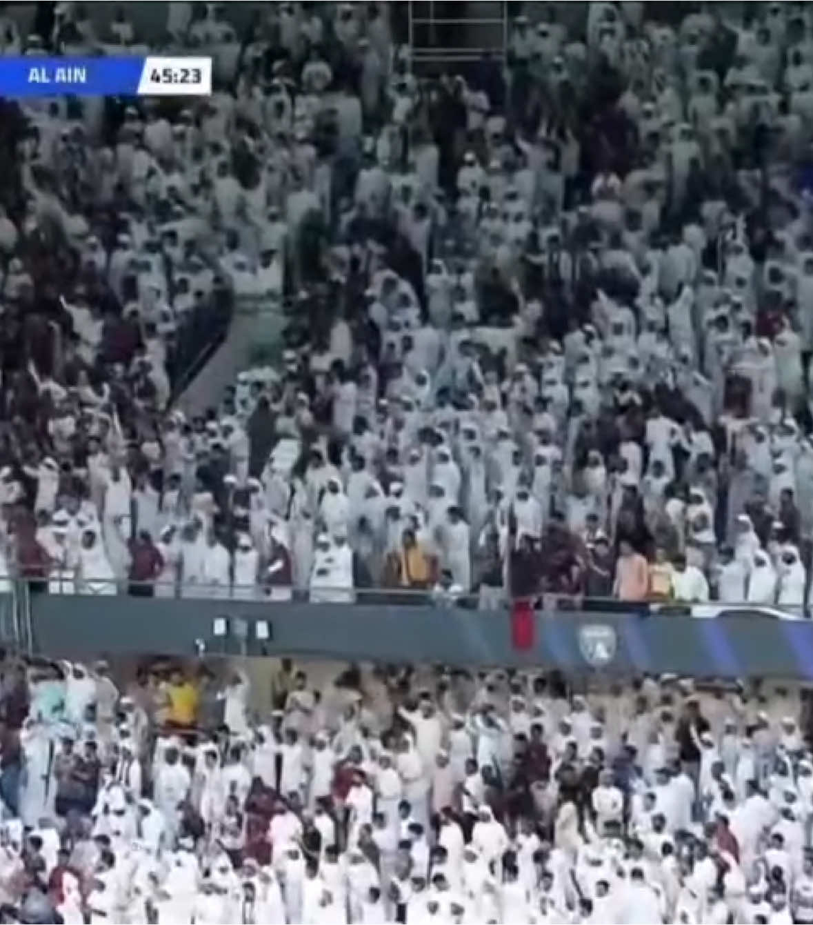 فارس عوض ابدع في وصف جمهور الوحدة #الأوفياء 🤎🇱🇻 #الوحدة #العنابي #دورينا #الوصل #العين #الجزيرة #الديربي #uae #ابوظبي #بوظبي #abudhabi 