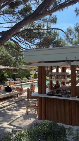 Save for later and follow @veroniika.platonova for more🤍 📍Gigi Ramatuelle  #sttropez #sttropezbeach #beachclub #frenchriviera #cotedazur #sttropezguide #travelguide #frenchluxury #sttropezlife #beachvibes #southoffrance #sttropezrecommendations #frenchreview #mediterraneanvibes #luxurytraveler 