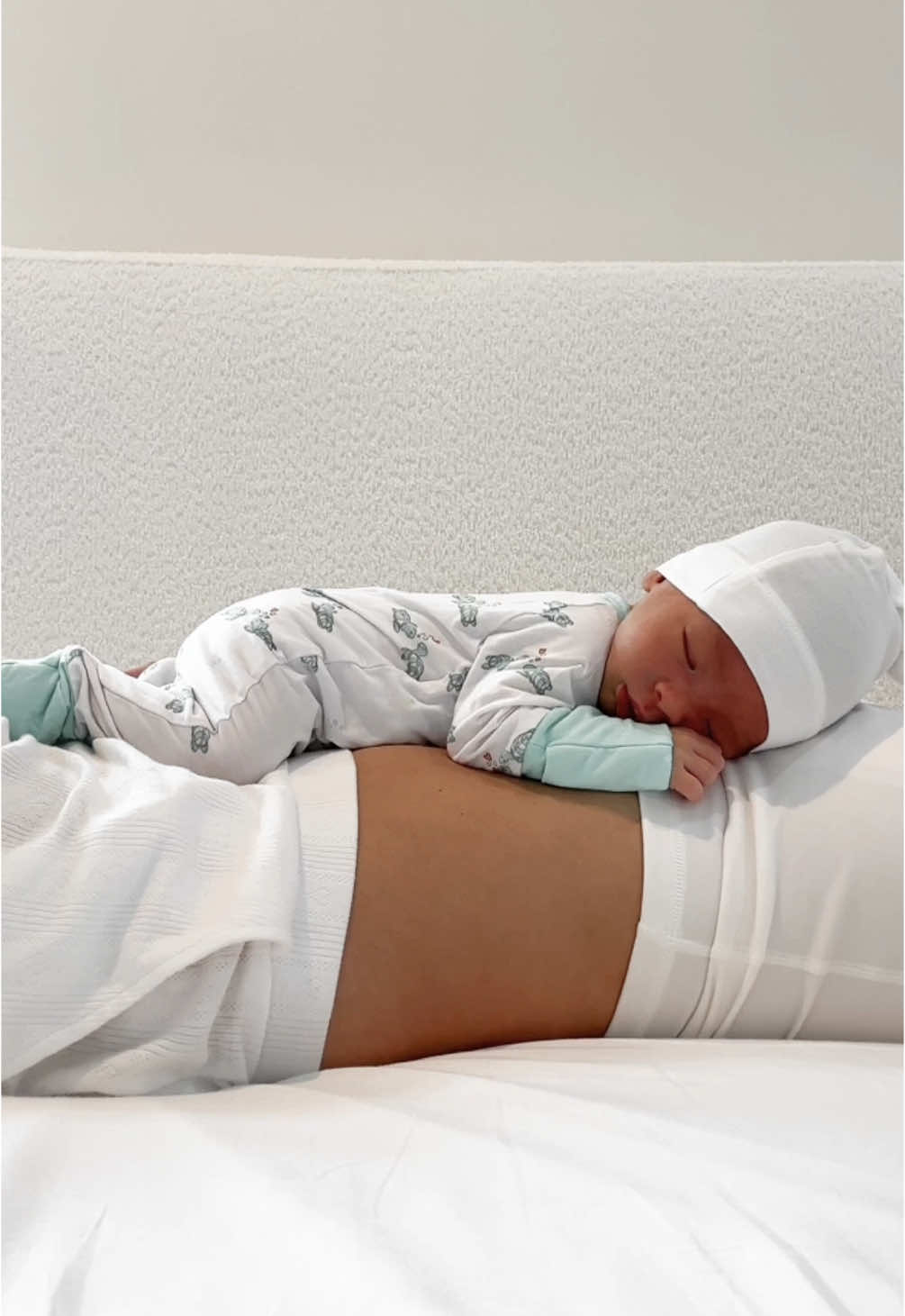 9 months inside..1 week out 🥺☁️🧸welcome to the world baby boy! #babybump #baby #newborn #newbornbaby #pregnancy #fyp #babyboy #boymom 
