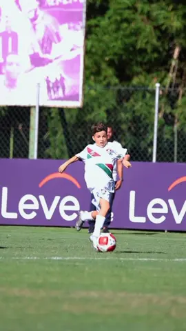 Feliz pelo gol e pela vitória!  Vence o Fluminense.  #flu #fluminense #mlksdexerém 